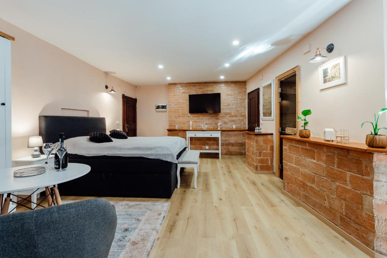 Penzion Cosmopolitan Ii. Banská Štiavnica Exteriör bild